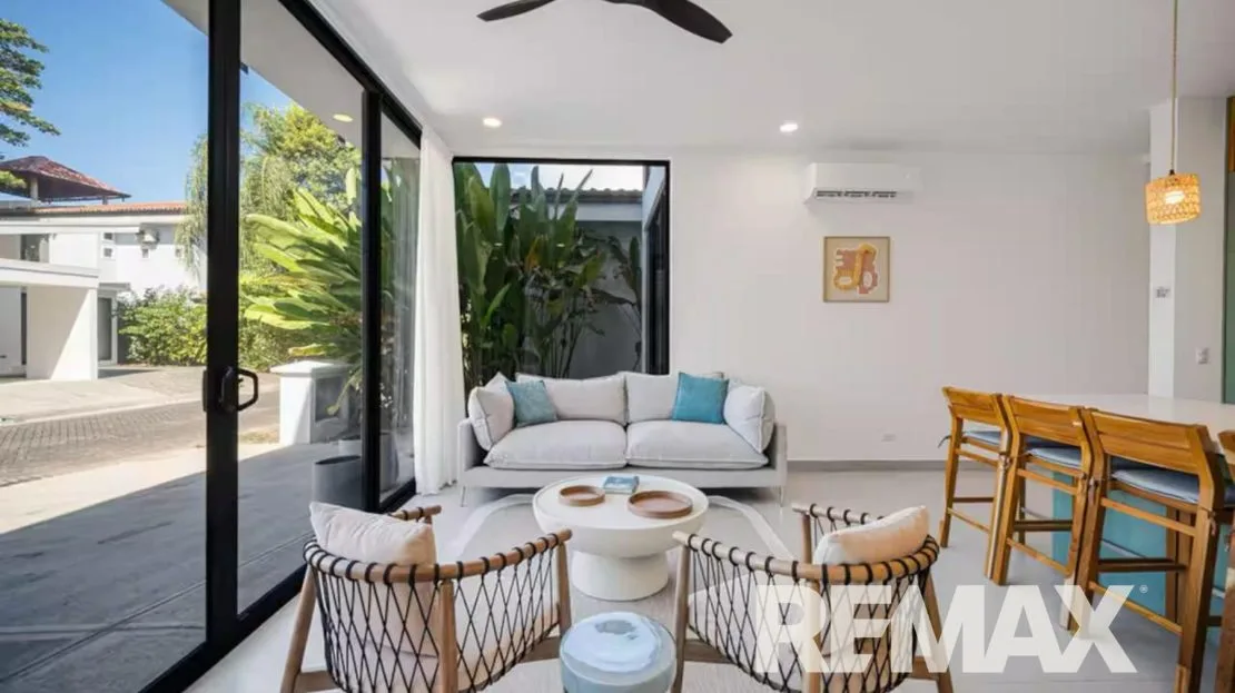 Luxury Beachfront in Hermosa Palms | 2 Homes with Private Beach Access — photo 5