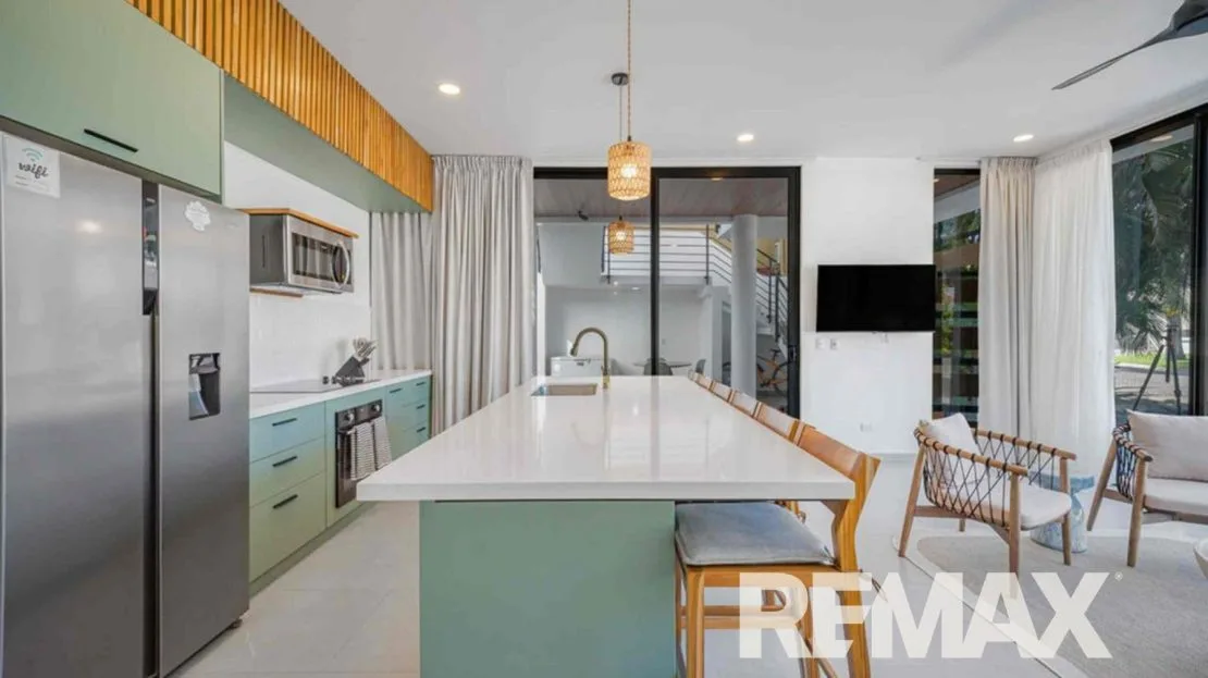 Luxury Beachfront in Hermosa Palms | 2 Homes with Private Beach Access — photo 7
