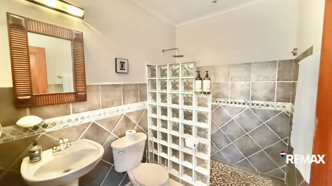 Beachfront Dream Condo Ocean View! — photo 17