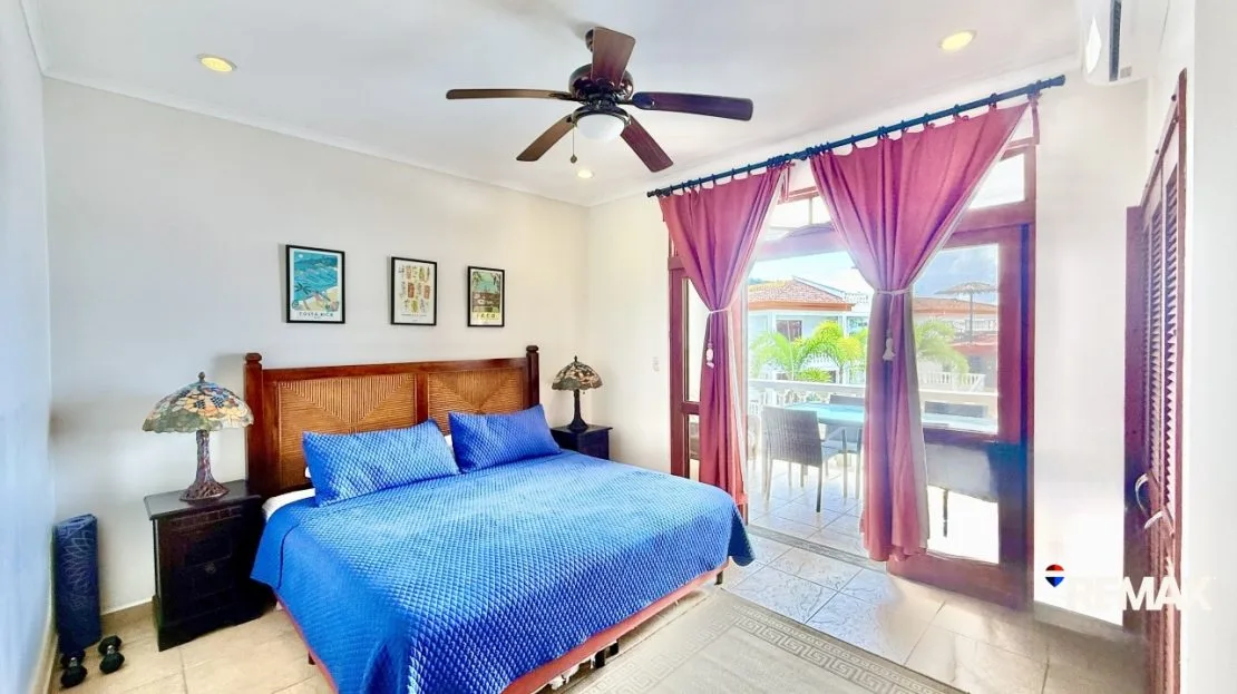 Beachfront Dream Condo Ocean View! — photo 9