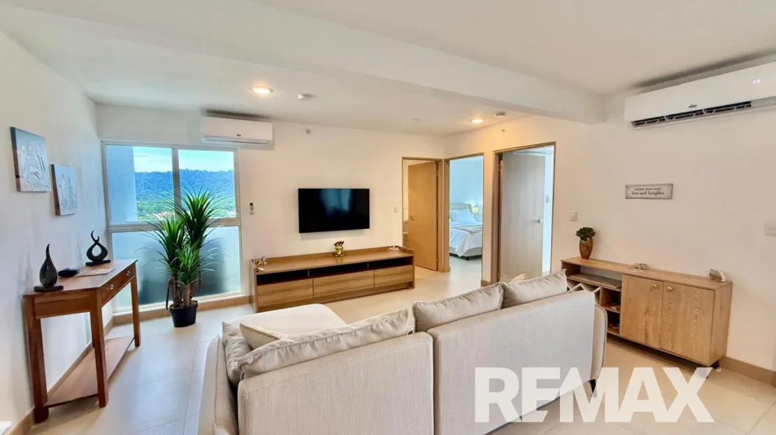 Stunning Oceanview Condo in Jaco Beach — photo 2