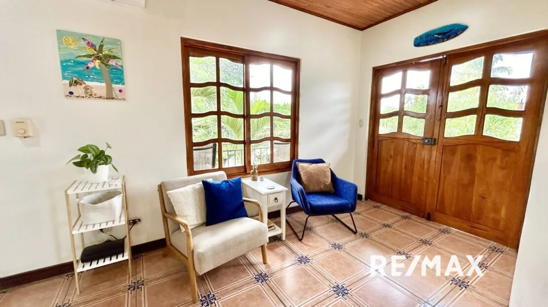 Beachside Bliss: Luxury Living with 9 rental incomes & Rooftop Yoga Deck! — photo 23