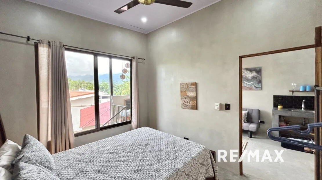 Beachside Bliss: Luxury Living with 9 rental incomes & Rooftop Yoga Deck! — photo 18