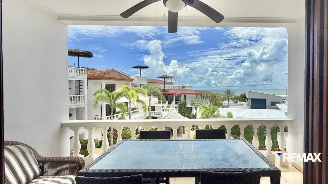 Beachfront Dream Condo Ocean View!