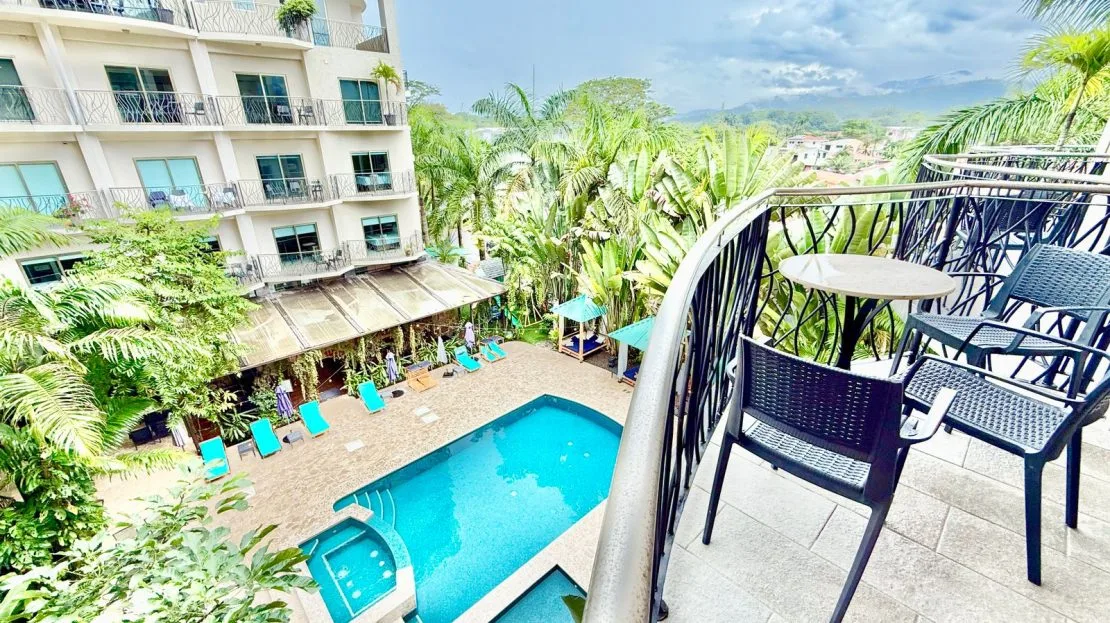 Stress-Free Oceano Condo in Jaco