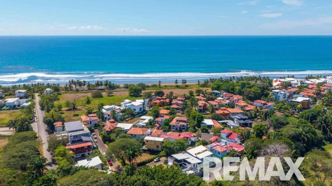 Luxury Beachfront in Hermosa Palms | 2 Homes with Private Beach Access — photo 30