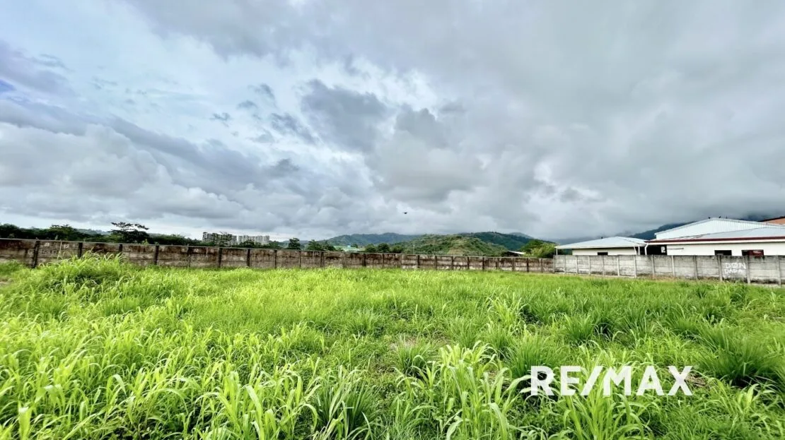 Affordable Titled Lots | Mixed zoning | Water & Electricity available | Jaco Beach — photo 2