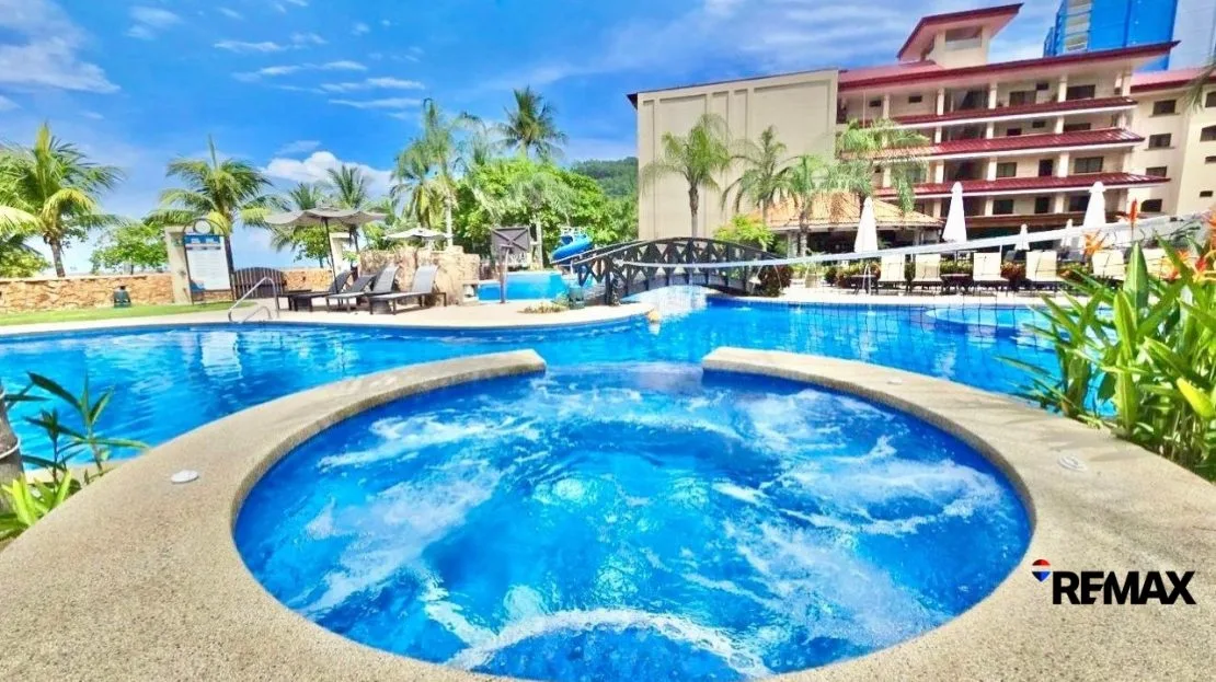 Condo in Jaco Beach with Mountain Views