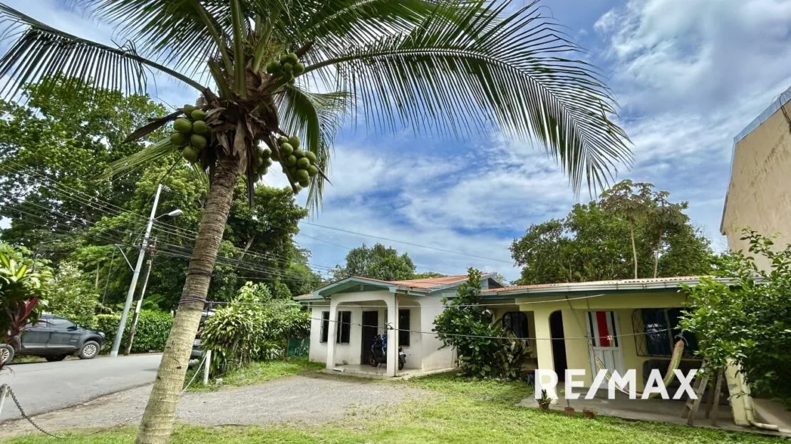 Amazing Location, Corner Lot with MULTI-FAMILY property | Downtown Jaco!