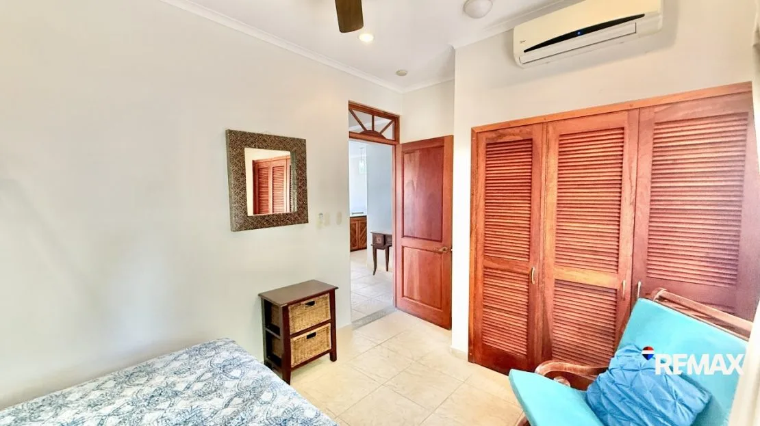 Beachfront Dream Condo Ocean View! — photo 16