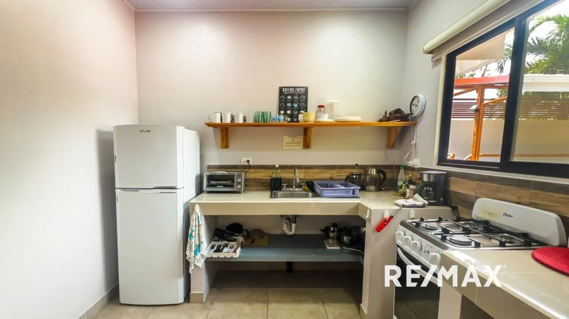 Turnkey 6-Unit Investment Property for Sale in Beautiful Jaco Beach — photo 4