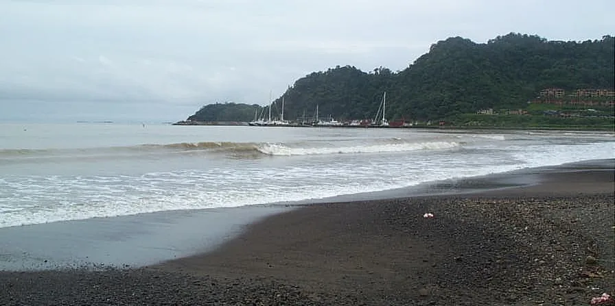 Herradura coastline