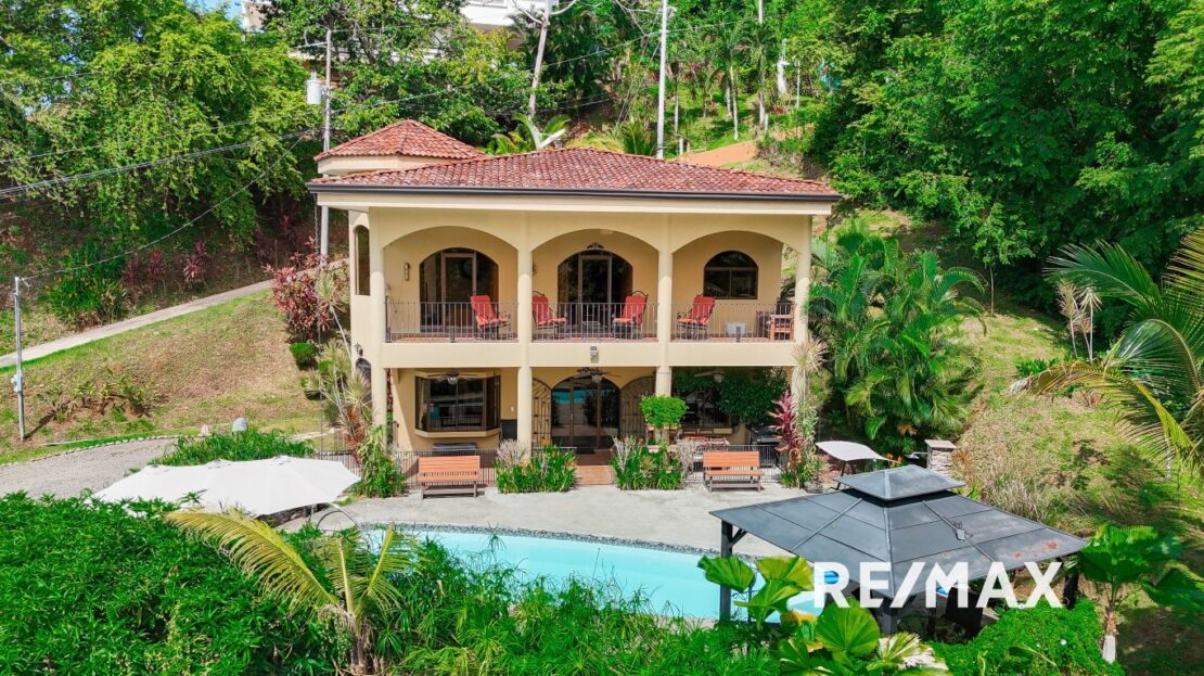 Garabito Central Pacific Costa Rica>Hermosa Beach  81775 | Dominique Brousseau Jaco Costa Rica Real Estate Agent