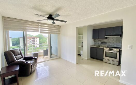 Welcome to Your Dream Penthouse in Costa Linda, Jaco Beach!