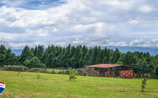 Recreational Farm | Hills of Poas Volcano