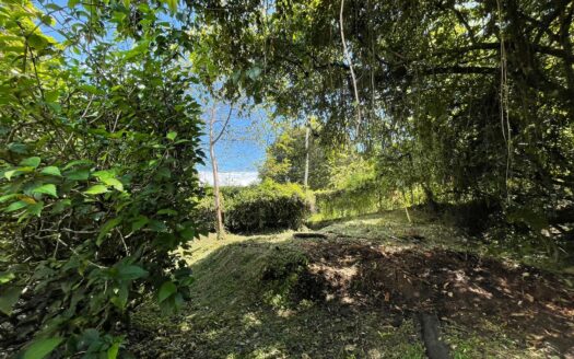 Great   opportunity to Own 609 square meters of Prime Land in Playa Hermosa Costa rica