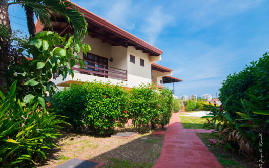 Jaco Beach three bedroom downtown townhouse