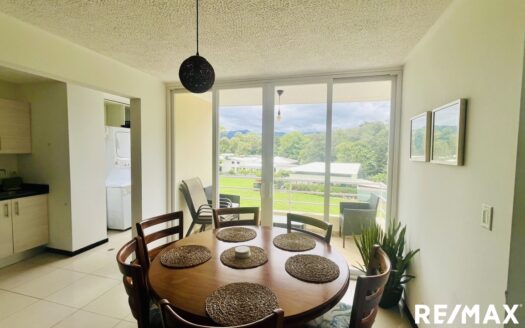 Jacó Beach Opportunity: Condo with Amenities and Near the Ocean