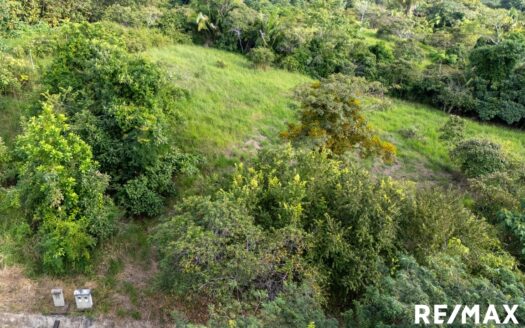 Scenic Lot with Nature Views, Just 5 Minutes from the Beach