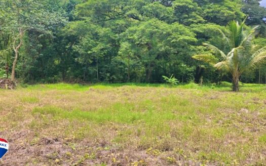 1,8 acre Development Property in Playa Hermosa