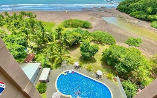 Modern 9th Floor Beachfront Condo I Jaco Beach