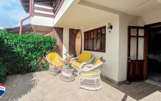 Charming Three Bedroom Townhouse I Jaco Beach