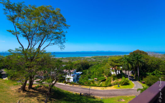 Nativa stunning ocean view house with pool