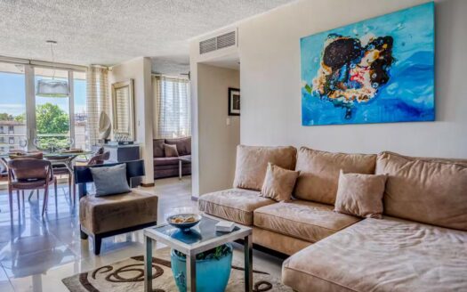 Costa Linda condo 7th floor