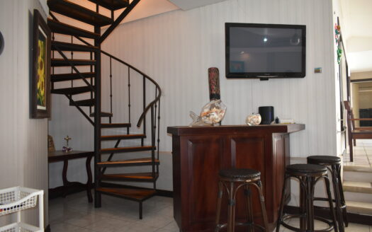 HOUSE IN PUNTA LEONA / TITLED!