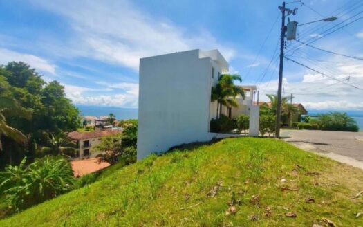 Altos Leona mar lot / Punta Leona