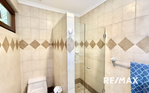 Private access to the beach south end of Jaco | 2bdrm 3 bath condo!