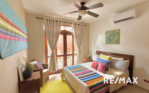 Wake Up to Waves – 3 bedrooms Beachfront Beauty in Jacó