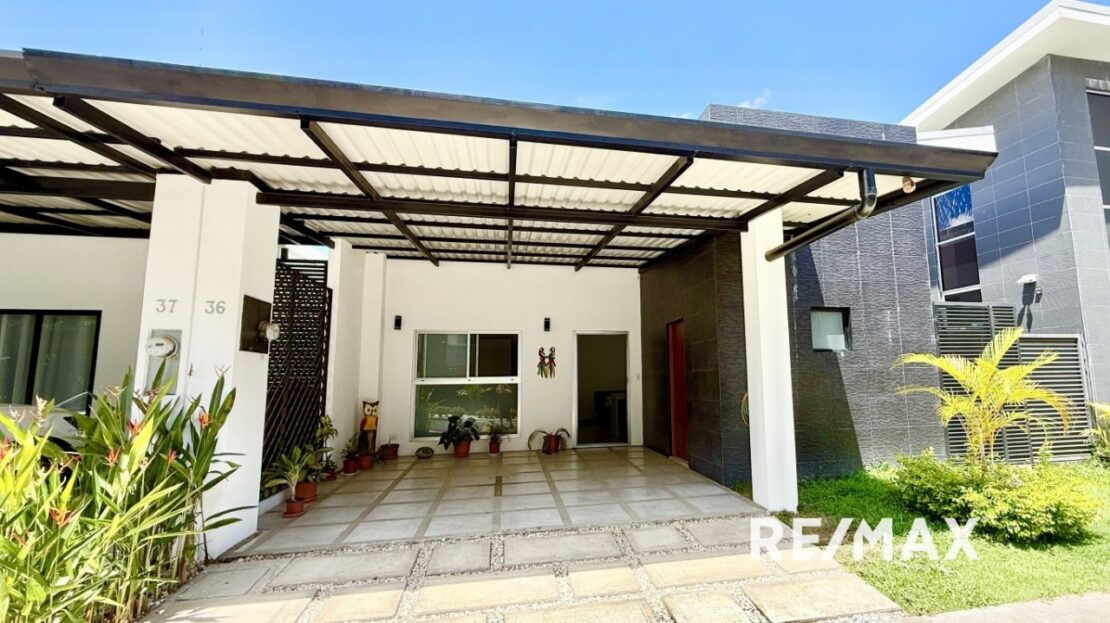 Garabito Central Pacific Costa Rica>Jaco  96842 | Dominique Brousseau Jaco Costa Rica Real Estate Agent