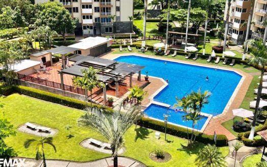 Two Bedroom Penthouse Condo with Pool View I Jaco Beach