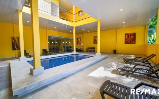 Oceanfront Four Properties in one with 43 Bedrooms