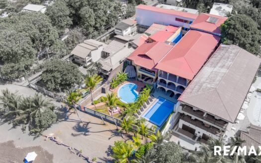 Oceanfront Four Properties in one with 43 Bedrooms