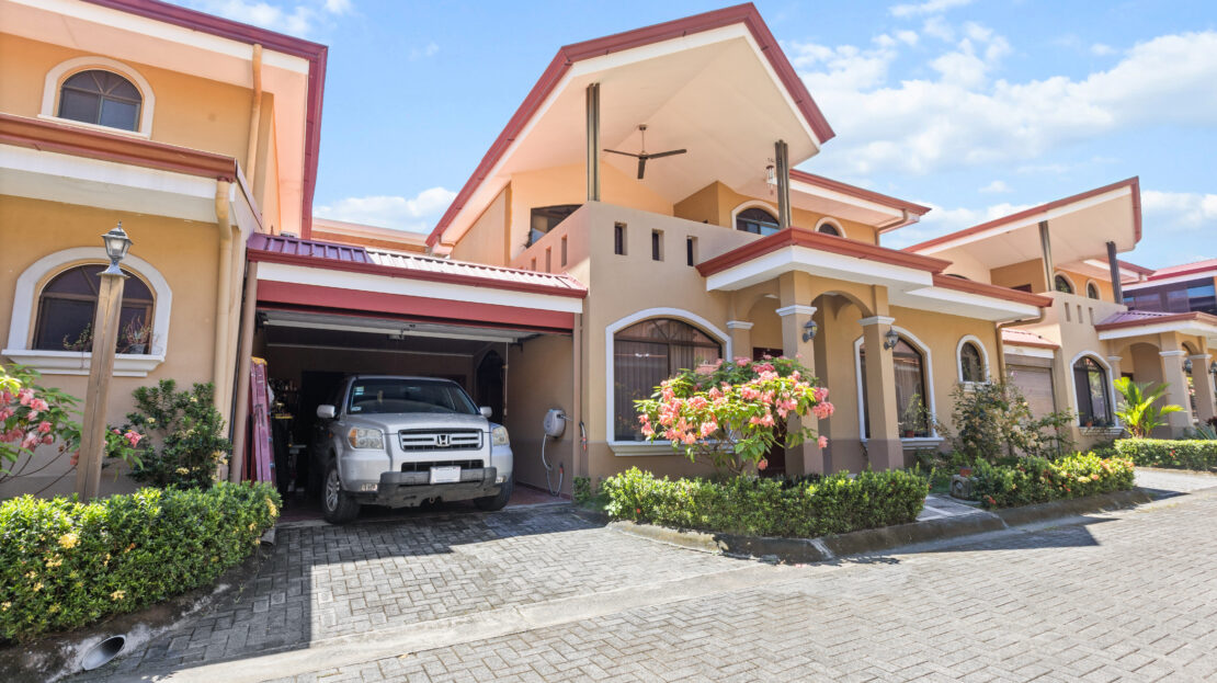 Garabito Central Pacific Costa Rica>Jaco For Sale 97527 | Dominique Brousseau Jaco Costa Rica Real Estate Agent