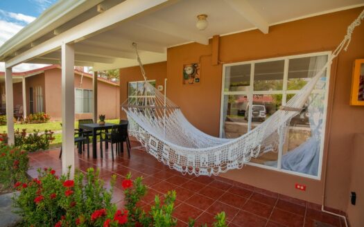 JACO BEACH CONDO  FULLY REMODELED 2 BED 1 BATH GREAT RENTAL HISTORY IN VILLAS PARADISE B41