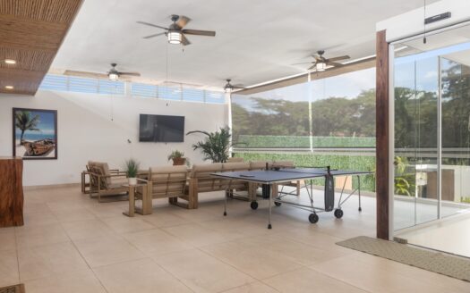 Luxury Residence in Jaco Beach with a Private Pool