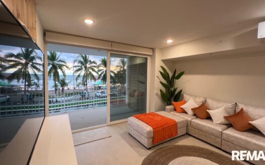 The Pacific Point 202 Oceanfront 3-bedroom