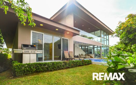 Luxury Lakeside Villa | Exclusive Beachside Community