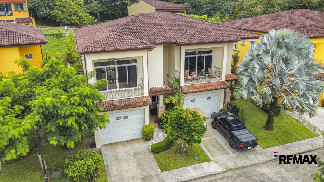 Garabito Central Pacific Costa Rica>Herradura For Sale 104369 | Dominique Brousseau Jaco Costa Rica Real Estate Agent