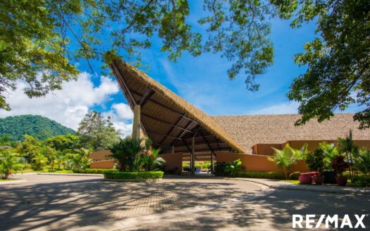 Central Pacific Costa Rica Home for Sale | 400 Meters from the Beach