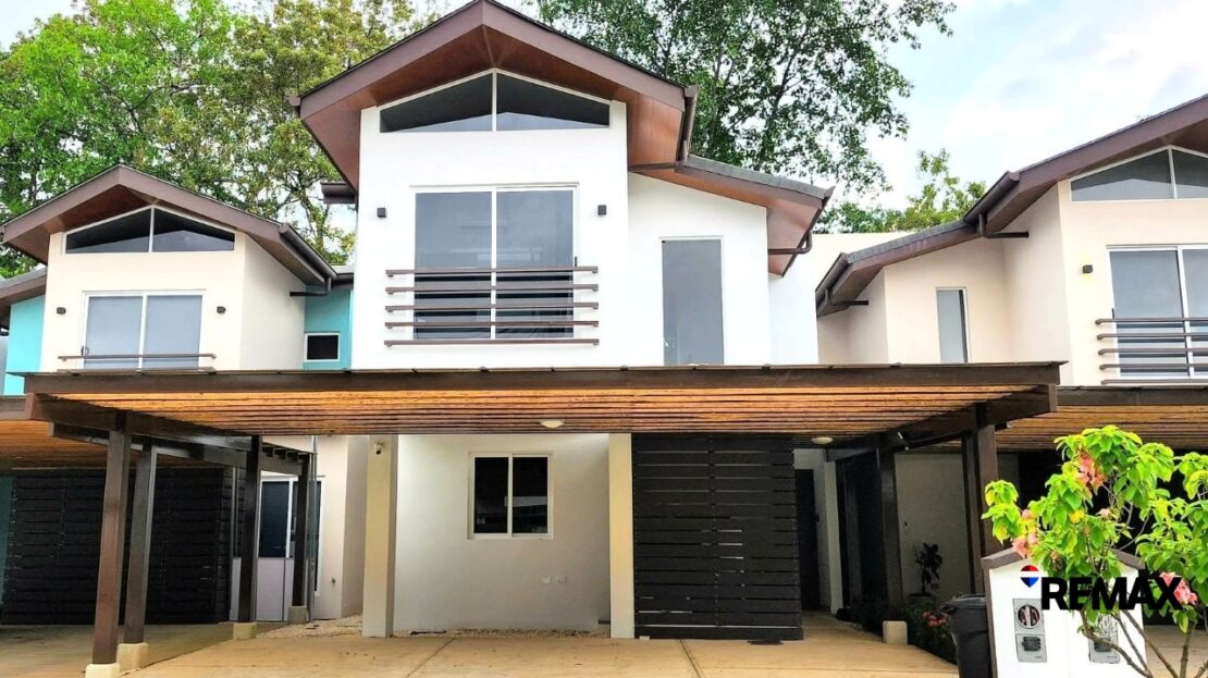 Garabito Central Pacific Costa Rica>Jaco  104614 | Dominique Brousseau Jaco Costa Rica Real Estate Agent