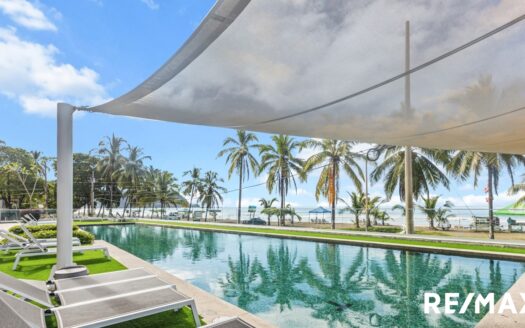 The Pacific Point Direct Oceanfront 2-bed lock-off