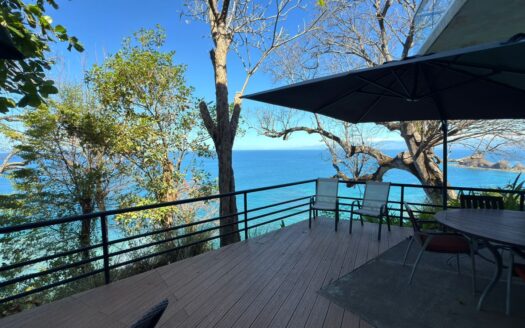 Oceanfront home in Punta Leona