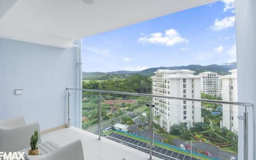 Beach Living at Viva Jacó I Three Bedroom Condo