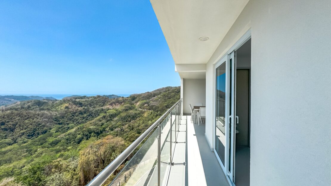 all  106557 | Dominique Brousseau Jaco Costa Rica Real Estate Agent