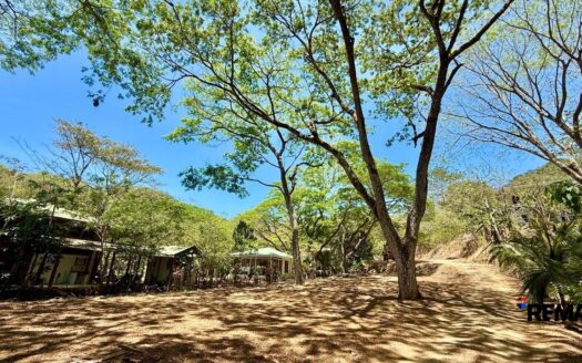 Large Ready-to-Build Lot in Jaco