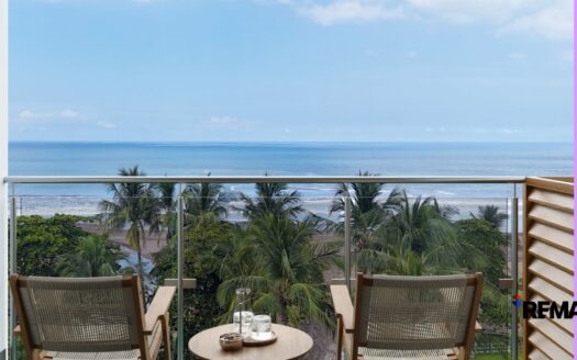 Oceanfront Condo in A´Mar Jaco